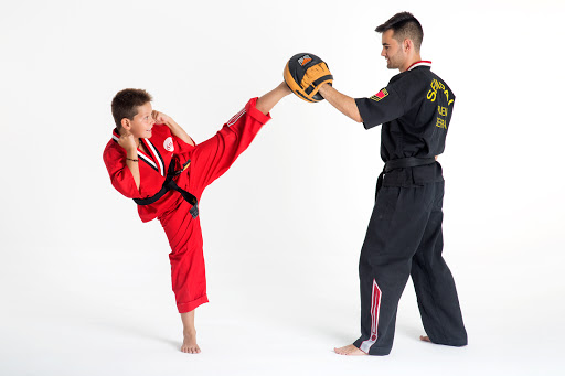 GOLDEN KYU - Artes marciales - Kick Boxing - Fit Boxing en Barcelona (Sarrià - Sant Gervasi)