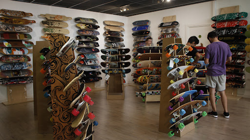 Kaina Longboard & Oldschool Skate Shop