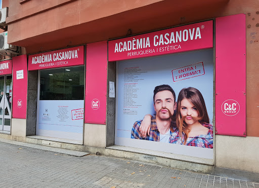 C&C ACADÈMIA CASANOVA BARCELONA (MERIDIANA). Academia de Peluquería, Barbería y Estética.