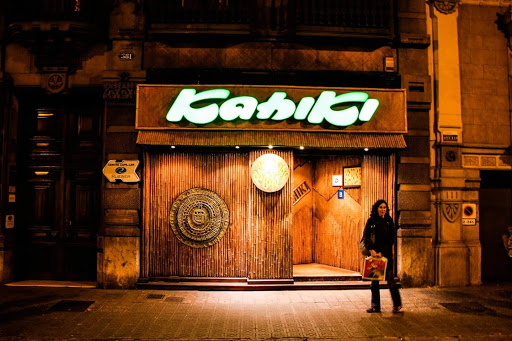 Kahiki, bar, pub, cocteleria, de moda en barcelona