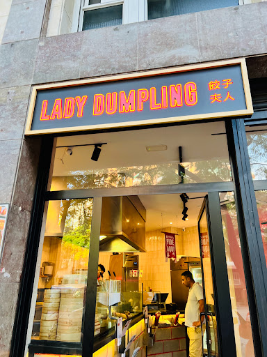 Lady Dumpling Arco de Triunfo
