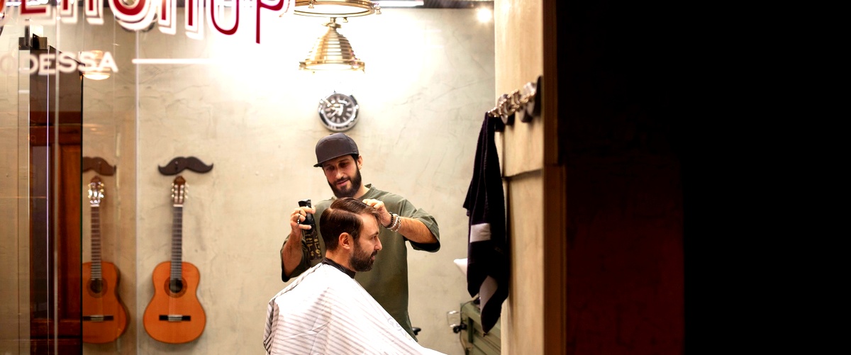 ¿Cuál es el método de pago utilizado por las barberías para remunerar a los barberos?