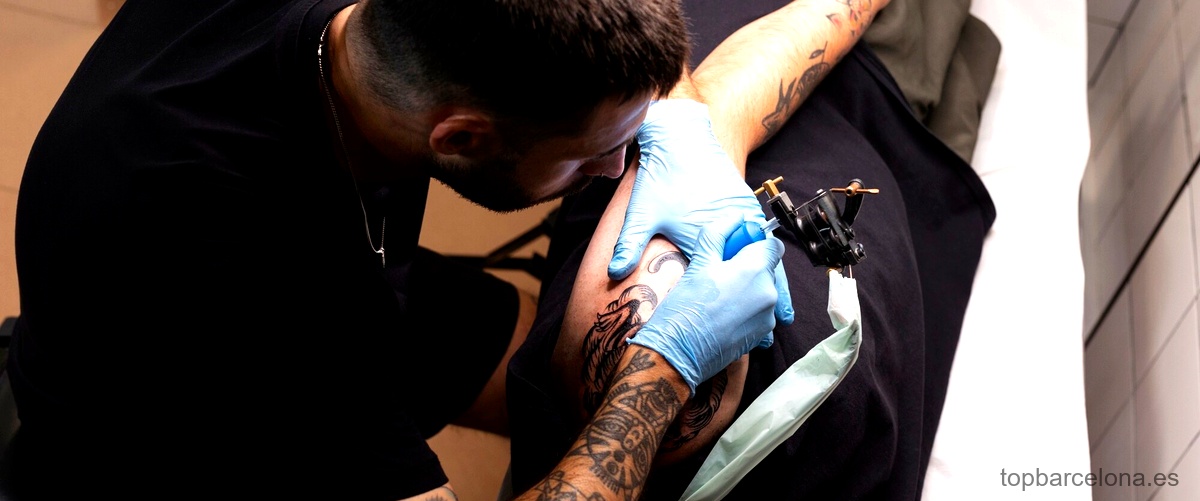 ¿Cuánto cobra un tatuador en Barcelona por hacer un tatuaje?