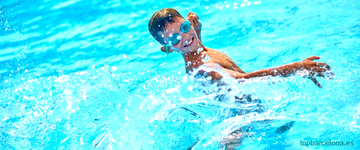 ¿Qué se necesita para la natación de niños en Barcelona?